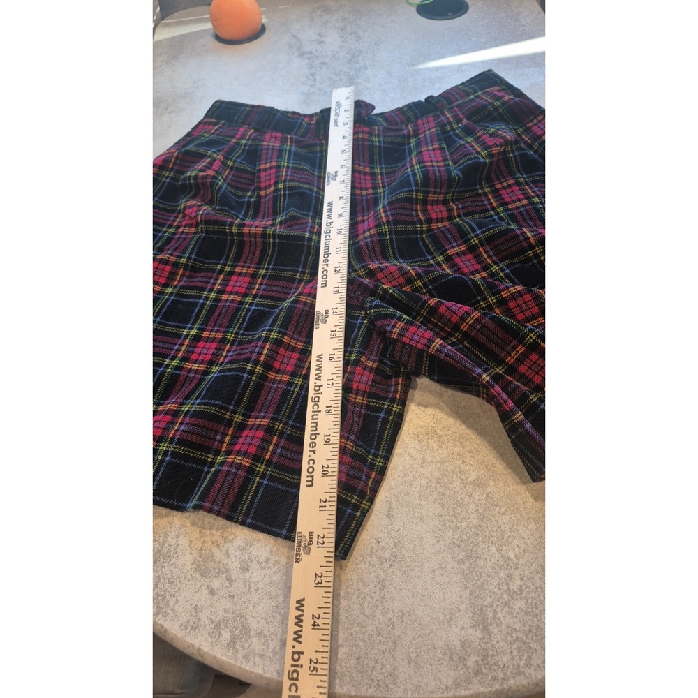 Vintage Plaid Corduroy Shorts Womens 18 Black Red Tartan Grunge Cottagecore - Picture 6 of 14